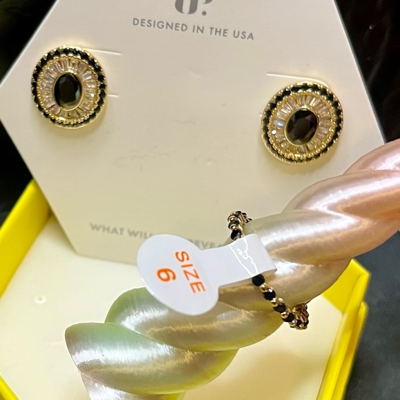 Bomb Party Matching BOG Stud Earrings and Ring Set - Picture 3 of 4